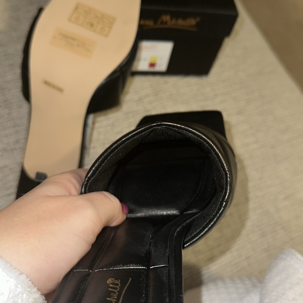 NIB quilted heels - Picture 5 of 5